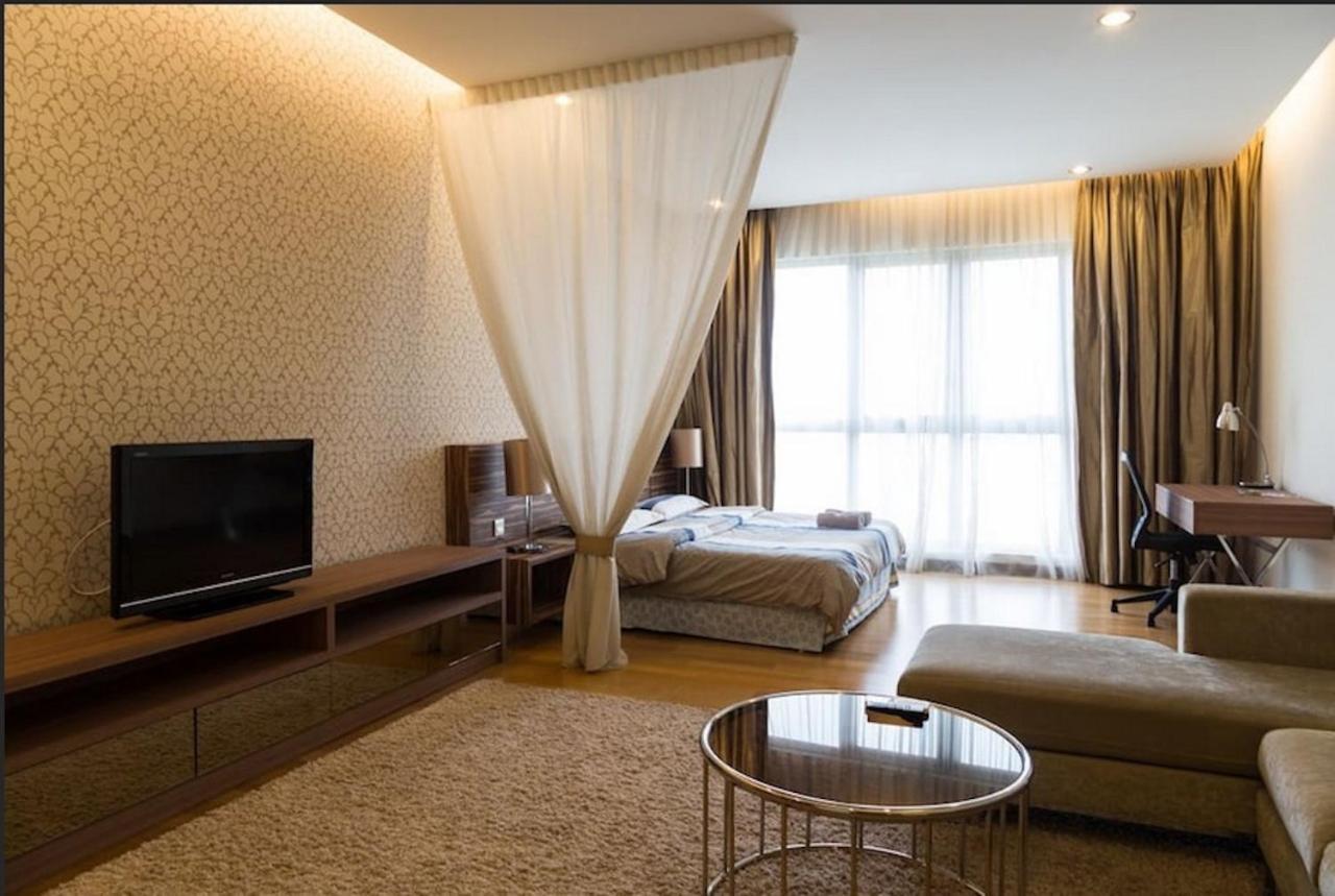 Suites & Residences @ Regalia By Plc Kuala Lumpur Exterior photo
